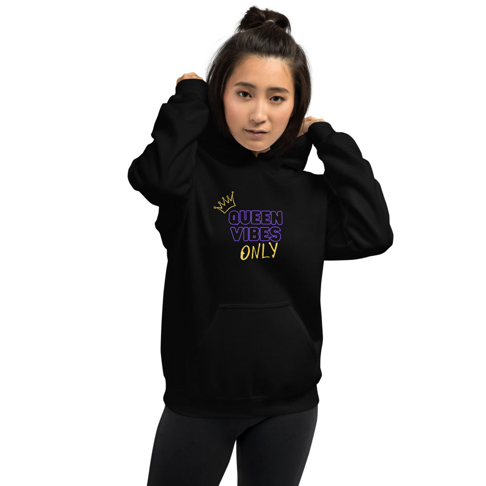 QUEEN VIBES ONLY Hoodie